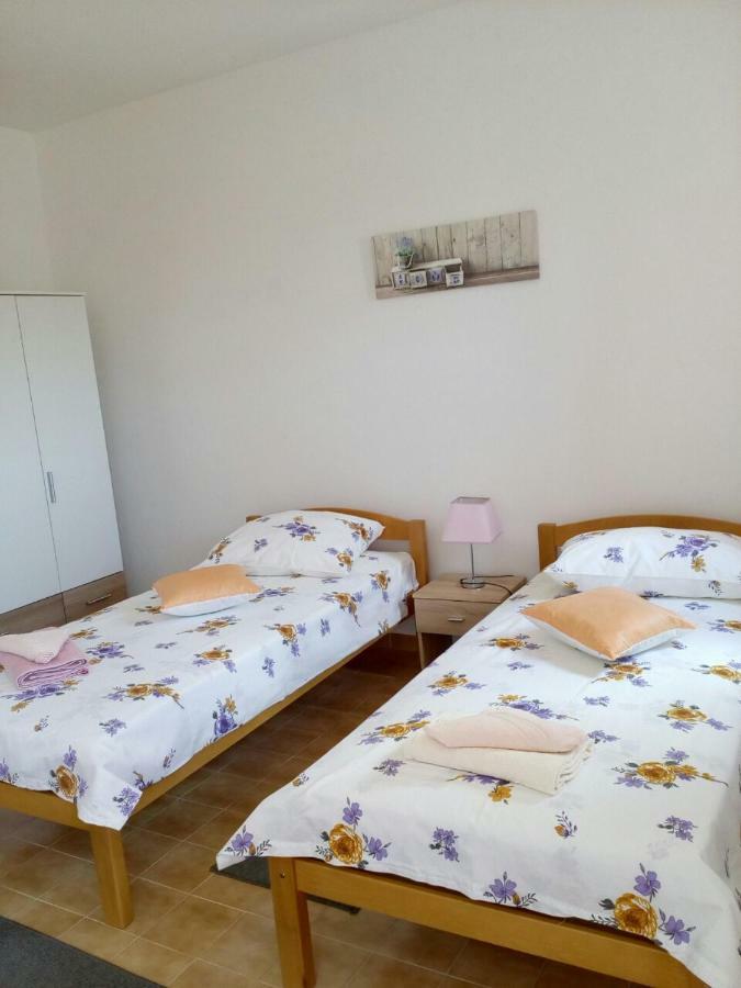 Apartman Knapic Koromacno Exterior photo